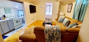 Beach guest house, Free parking close to Boston - Image 5