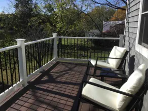 Spacious Gorgeous Waterfront Home With Sunset View - Image 3