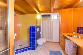Bright, well-equipped with private sauna - Image 2