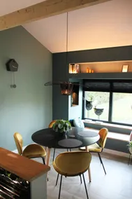 Beautiful Cottage in secluded garden - Image 4