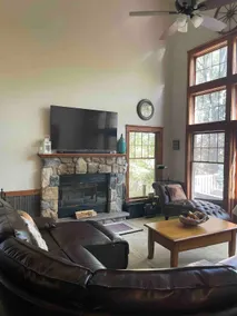 EASTSKY CHALET - Comfort, Privacy, Knockout Views! - Image 3