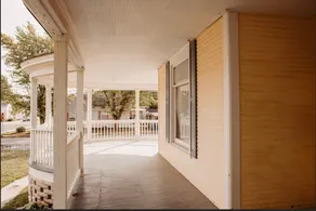 Victorian Charm Centrally Located - Image 3