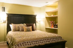Westwood Park Off The Plaza Private Guest Suite - Image 3