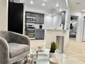 Heart of Plano only minutes away from everything! - Image 3