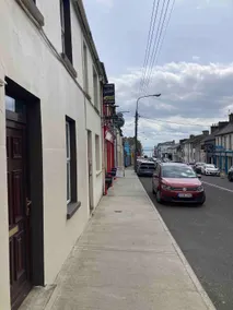 Central Town House,Moville 61 - Image 5