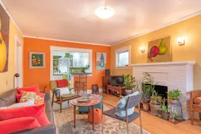 Cozy, Artsy St Johns Bungalow - Image 3