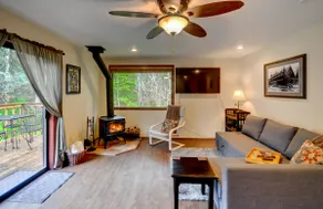 Cedar Cabin - Hot tub, backyard creek, fast wifi - Image 5