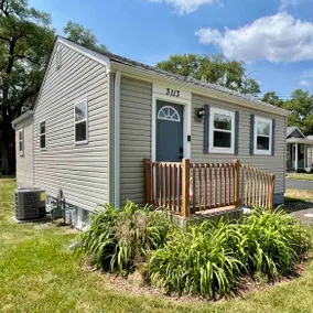 Charming 1930s ”Kinsey Farms” Cottage - Image 2