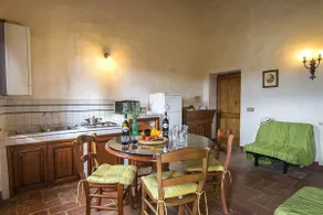 Fewo in Torrita, Erdgeschoss mit privater Terrasse, Pool, Wi-Fi, bis 4 Pers - Image 3