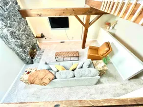 Hillside Hideaway - Image 4