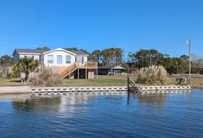 Waterfront 140 Shoreline Dr w/Private Dock - Image 4