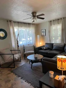 The Elizabeth: A Clean & Cozy Country Home - Image 3