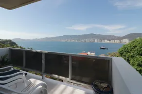 APARTMENT WITH PRIVATE BEACH 2 - Image 2