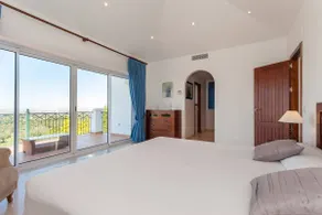 Atemberaubende Villa mit privatem Pool in einer sicheren Wohnanlage am Golfplatz - Image 4