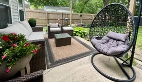 Cozy Home with LOTS of space- Less than 1 mile to ISU & IWU, 5 miles to airport - Image 5