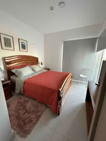 A beautiful apartment with an excellent view and location - Image 3