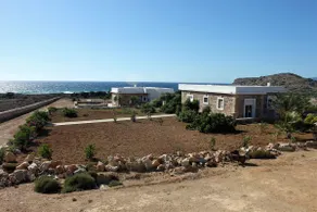 Evans Villa 2 - Image 2