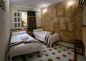 Hostal hammerhead Hab2 - Image 2