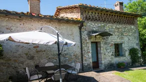 The Barn, Charming Apartment, Shared Pool - Image 2