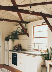 Stunningly presented farm studio close to beaches - Image 2