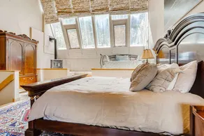 Whisky Creek Lodge - Image 3