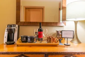 Pet Friendly Lodge Studio Getaway | Suncadia! - Image 3
