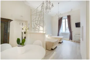 LPM Apartment 4 - Trevi Fountain / Barberini - Image 2