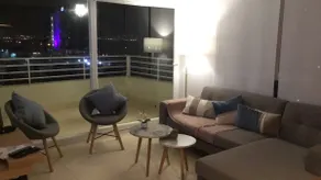 Spacious, comfortable and bright, steps away from the Casino - Image 5