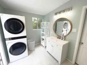 Oak Tree Oasis - Private Casita - Image 3
