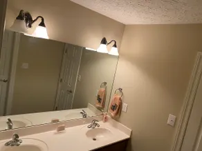 Lakefront house - Image 5