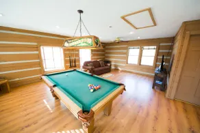 Grand Cabin - Image 4