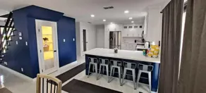 Modern 4 bedroom House with Pool - Image 5