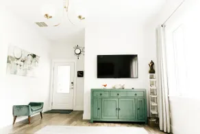 Black Mountain Home with enchanting Views - Image 3