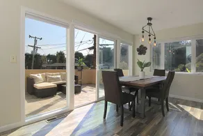 Urban Chic living at the beach - Image 4