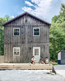 New:Cozy Barn-Style Retreat Minutes From Woodstock - Image 3