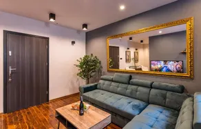 New Como Apartment for 10 people in the heart of Wrocław - Image 4