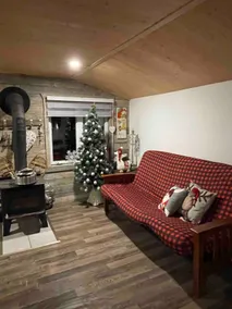Peaceful cottage at Lac-Kénogami - Image 3