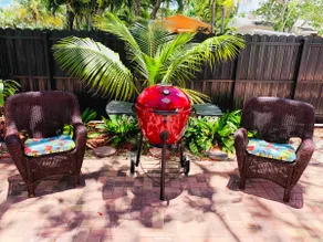 Miami Skyline Luxury Suite With Private Patio and Parking . - Image 4
