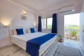 Rise & Shine -A Cosy 2BHK Apartment in City Center - Image 5