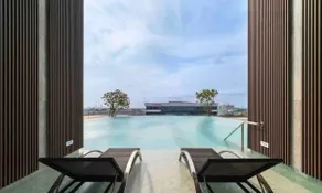Elegant 2BR Free Skypool Gym Wifi@BTS Puchao - Image 4