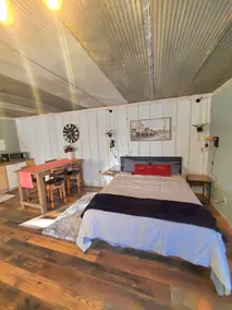 Main Street Suite - Image 3