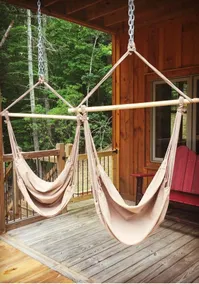 Amazing cabin mins to downtown; sleeps 10 - Image 3
