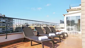 Cozy condo w/ 65 sqm terrace & skyline views - Image 2