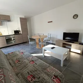 Roussillon city center apartment - Image 2