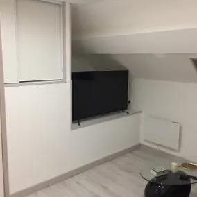F2 bis close to all amenities - Image 5