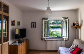 House with a view in Corsanico - Image 3