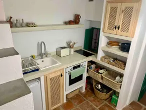 Charming 1 Bed Gem: A/C, Sunny Terrace + Views! - Image 4