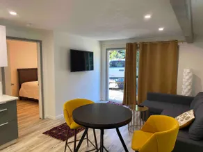 Park Street Apartment - Image 5