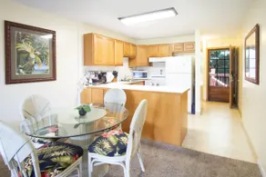 Kauai resort condo up to  6 . Near beach, restaurants and shops and town close - Image 3
