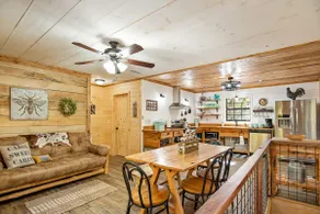 A True ”Mountain Cabin” with all the Amenities! - Image 4